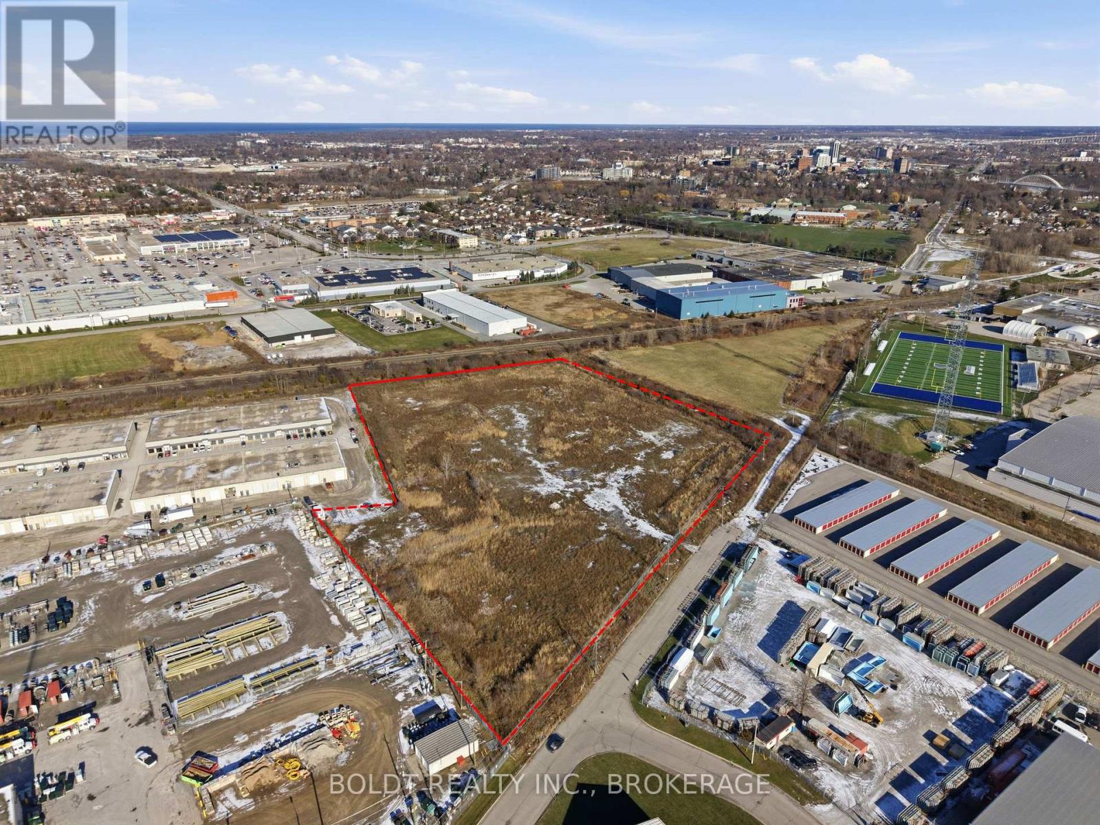 240 Ridley Road W, St. Catharines, Ontario  L2R 6P7 - Photo 6 - X12612962