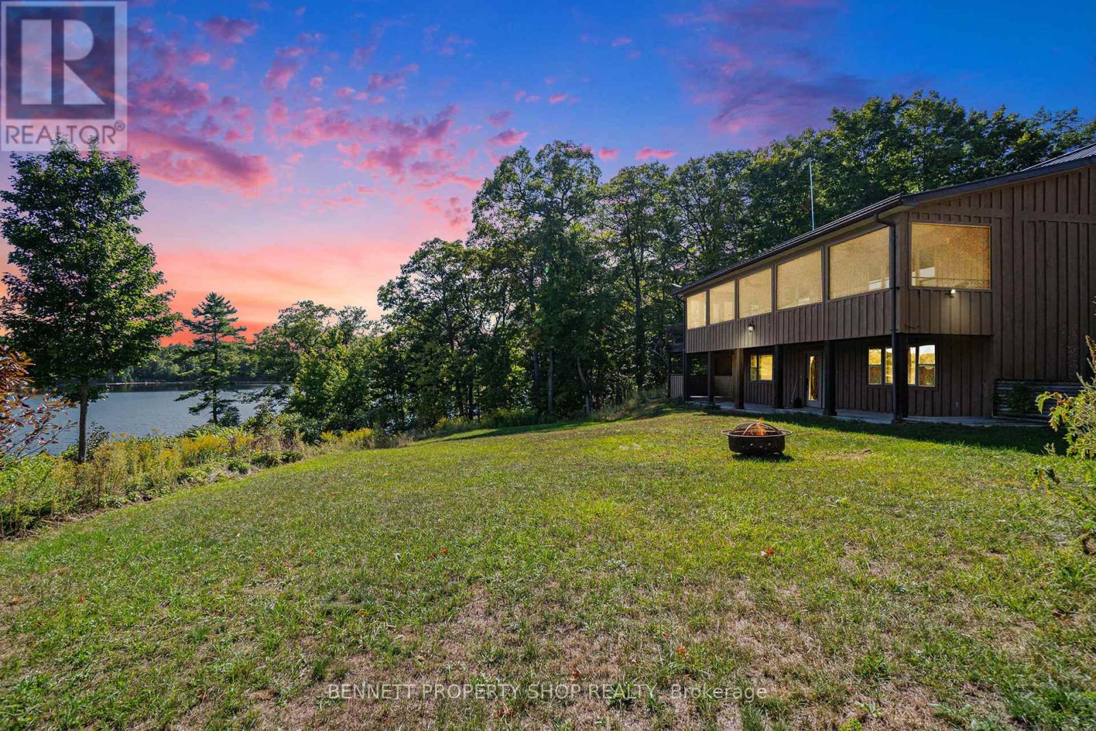 250 Horne Lake Road, Lanark Highlands, Ontario  K0G 1K0 - Photo 2 - X12410467