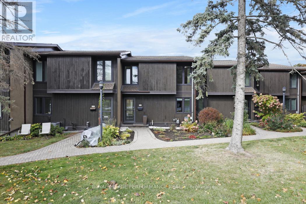 695 Richmond Road, Ottawa, Ontario  K2A 0G6 - Photo 1 - X12485701