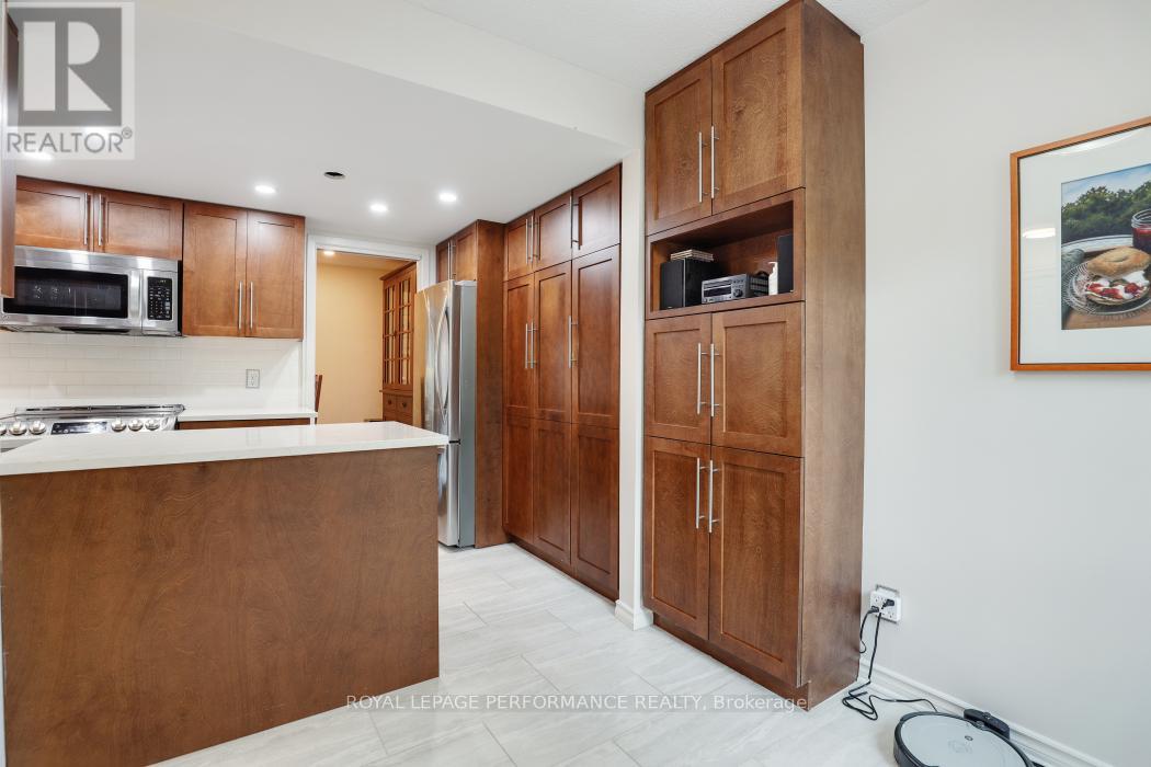 695 Richmond Road, Ottawa, Ontario  K2A 0G6 - Photo 12 - X12485701