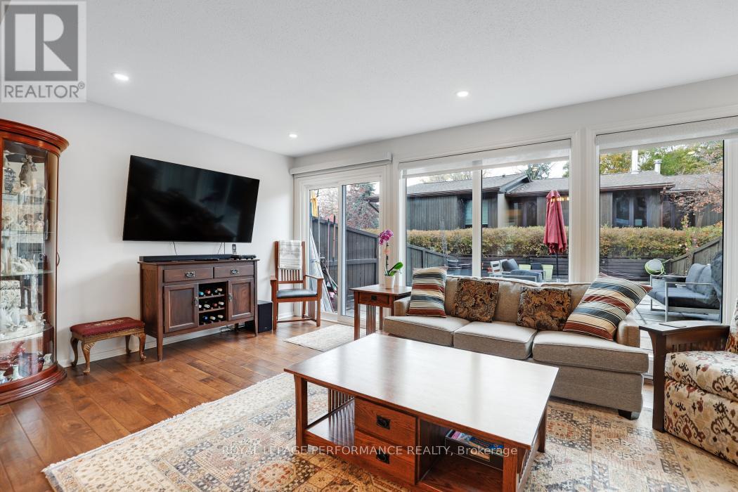 695 Richmond Road, Ottawa, Ontario  K2A 0G6 - Photo 21 - X12485701