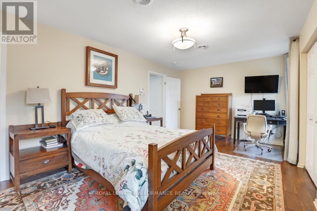 695 Richmond Road, Ottawa, Ontario  K2A 0G6 - Photo 28 - X12485701