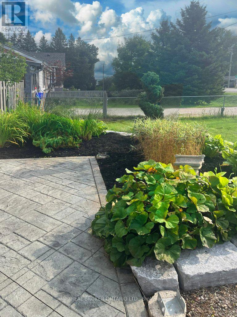 9488 Wellington 124 Road, Erin, Ontario  N0B 1T0 - Photo 26 - X12456506