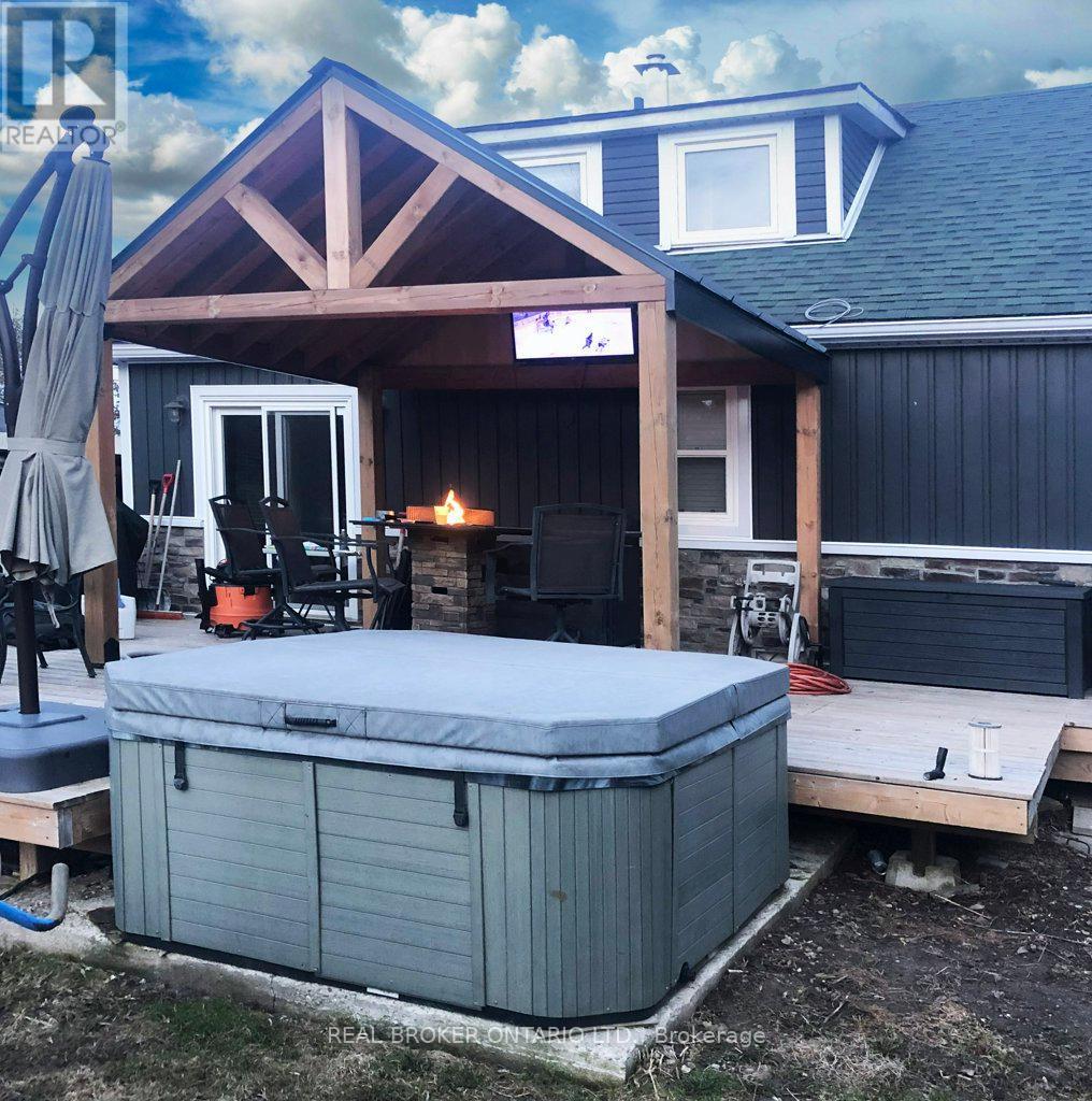 9488 Wellington 124 Road, Erin, Ontario  N0B 1T0 - Photo 29 - X12456506