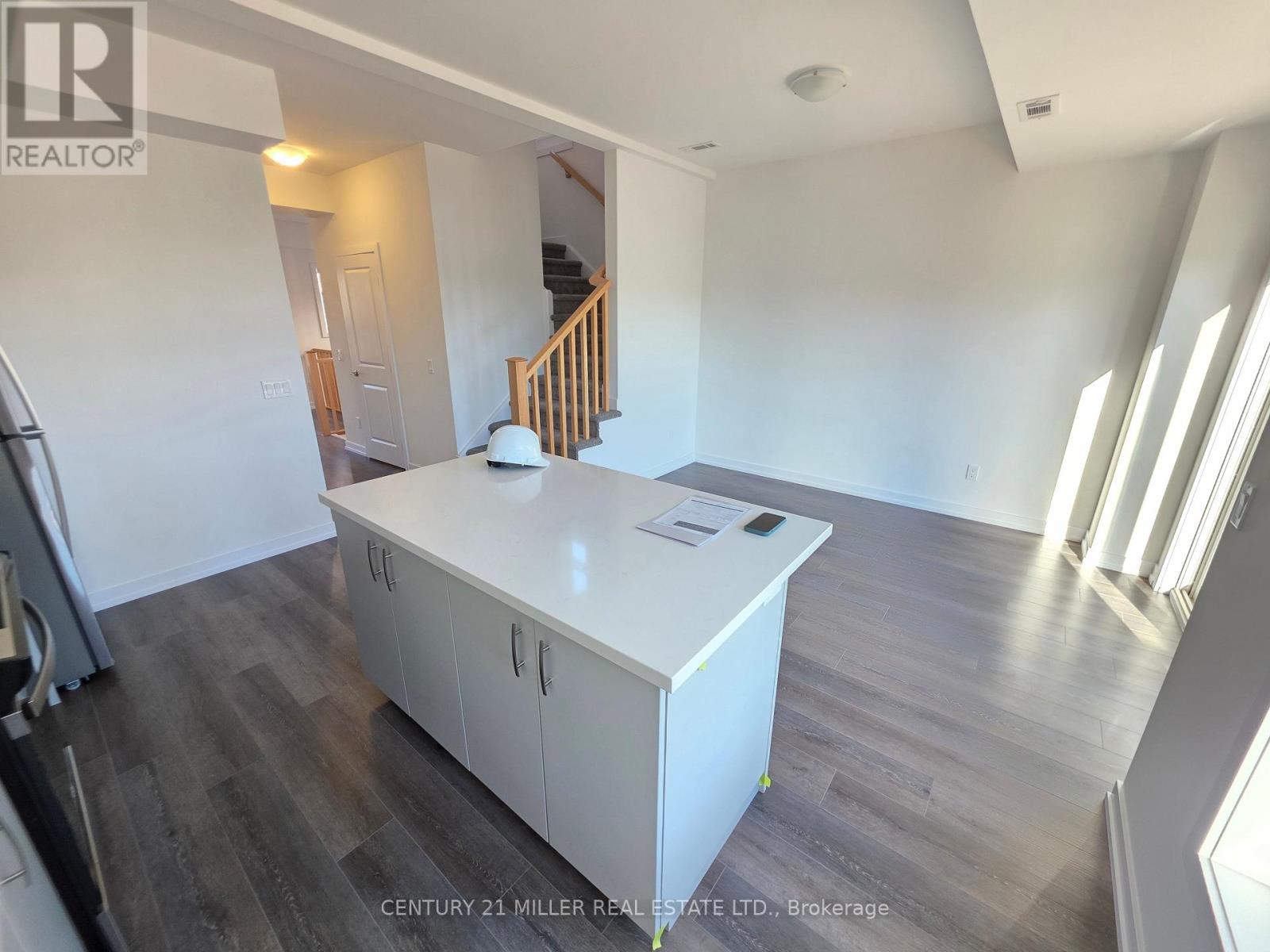 31 - 70 Kenesky Drive, Hamilton, Ontario  L8B 1Y4 - Photo 39 - X12482802