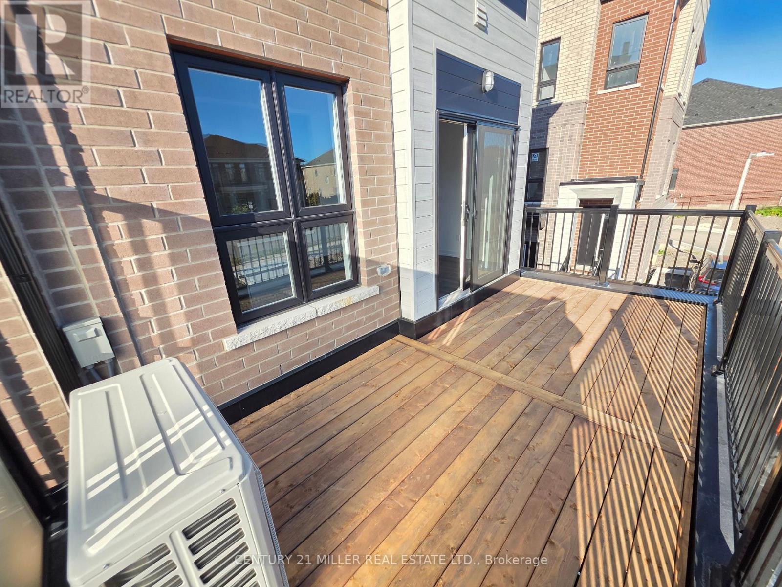 31 - 70 Kenesky Drive, Hamilton, Ontario  L8B 1Y4 - Photo 37 - X12482802