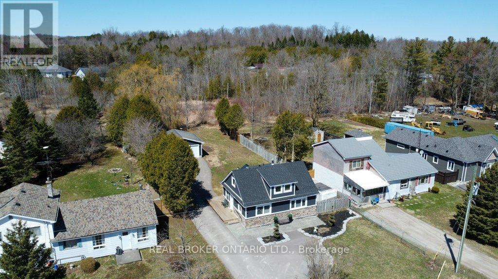 9488 Wellington 124 Road, Erin, Ontario  N0B 1T0 - Photo 44 - X12456506