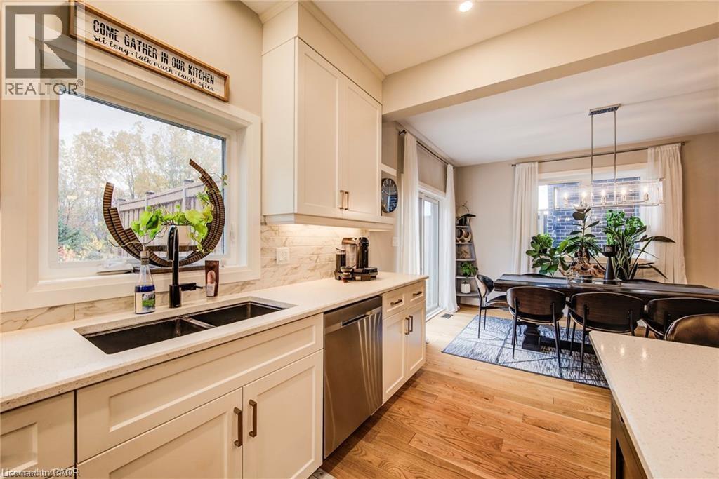 928 Chapel Hill Court, Kitchener, Ontario  N2R 0P4 - Photo 25 - 40793065