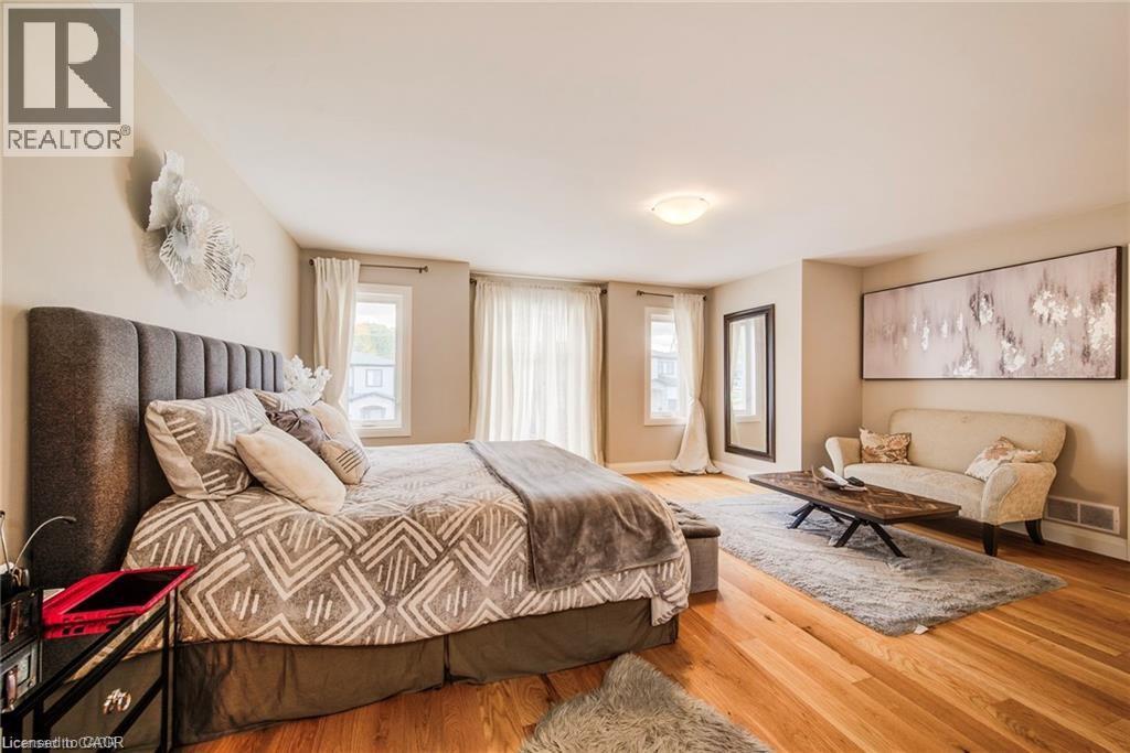 928 Chapel Hill Court, Kitchener, Ontario  N2R 0P4 - Photo 41 - 40793065