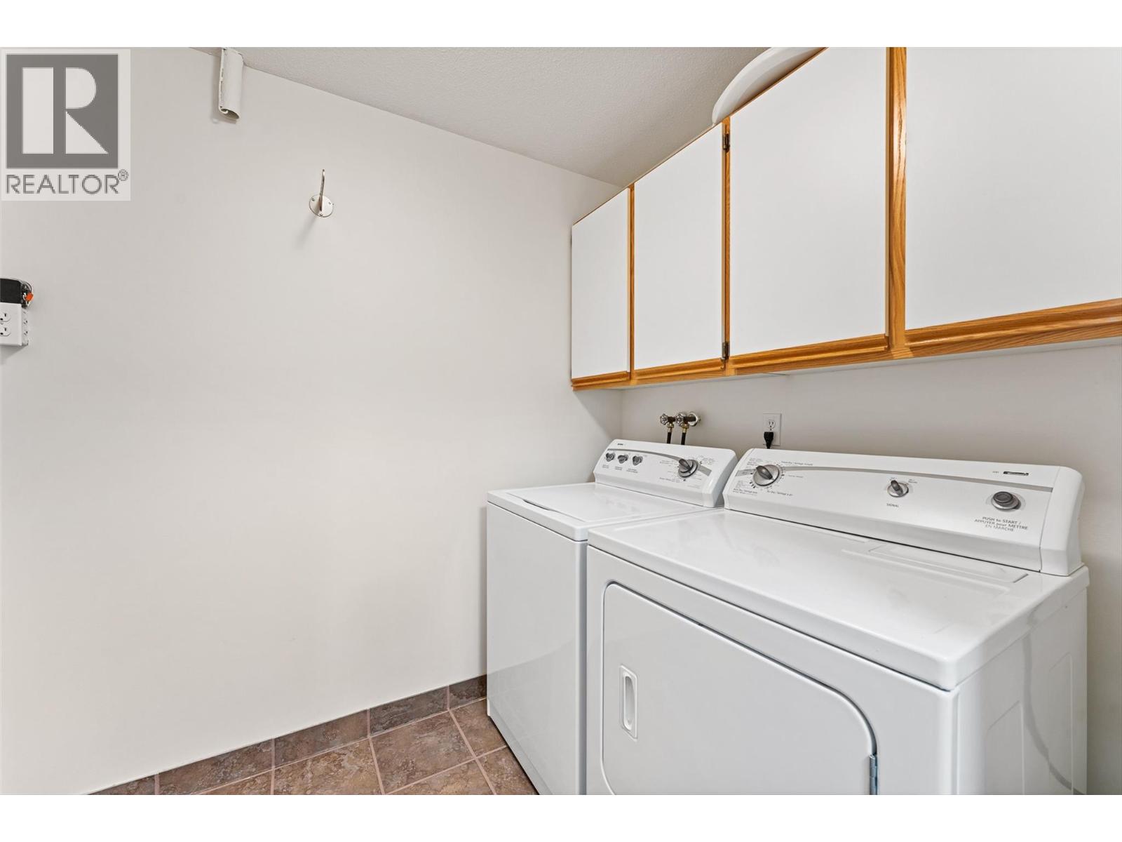 1055 Lawrence Avenue Unit# 210, Kelowna, British Columbia  V1Y 6M3 - Photo 28 - 10369762