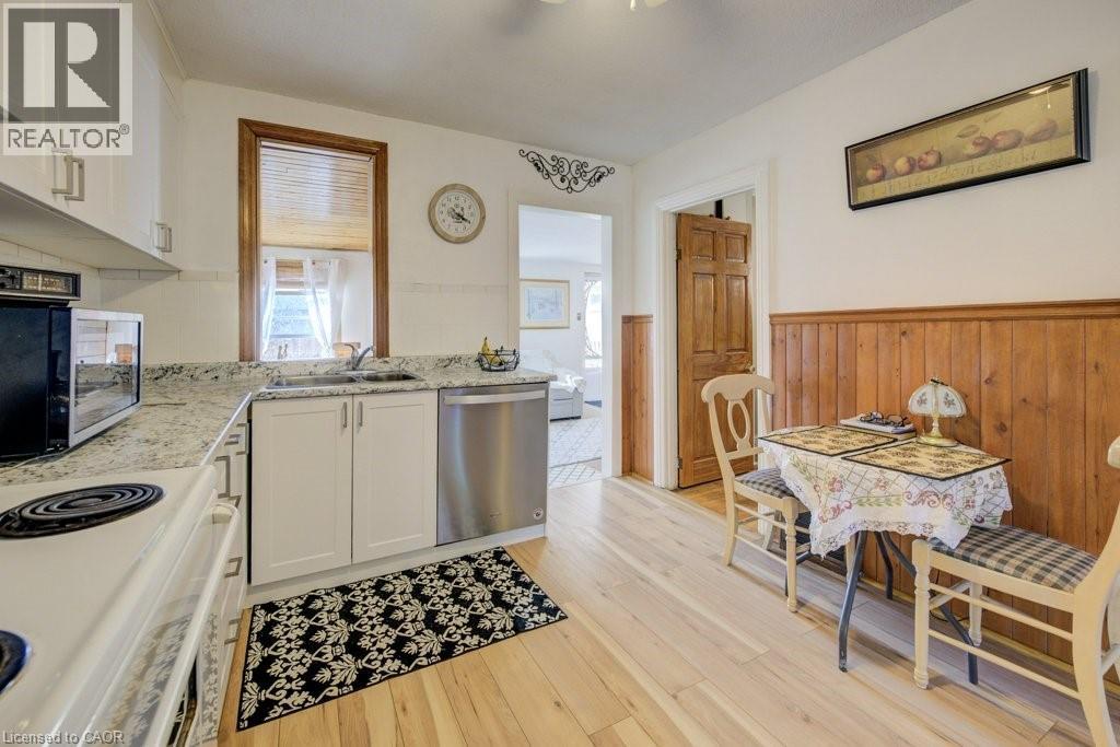 458 Upper Wentworth Street, Hamilton, Ontario  L9A 4T7 - Photo 13 - 40777224