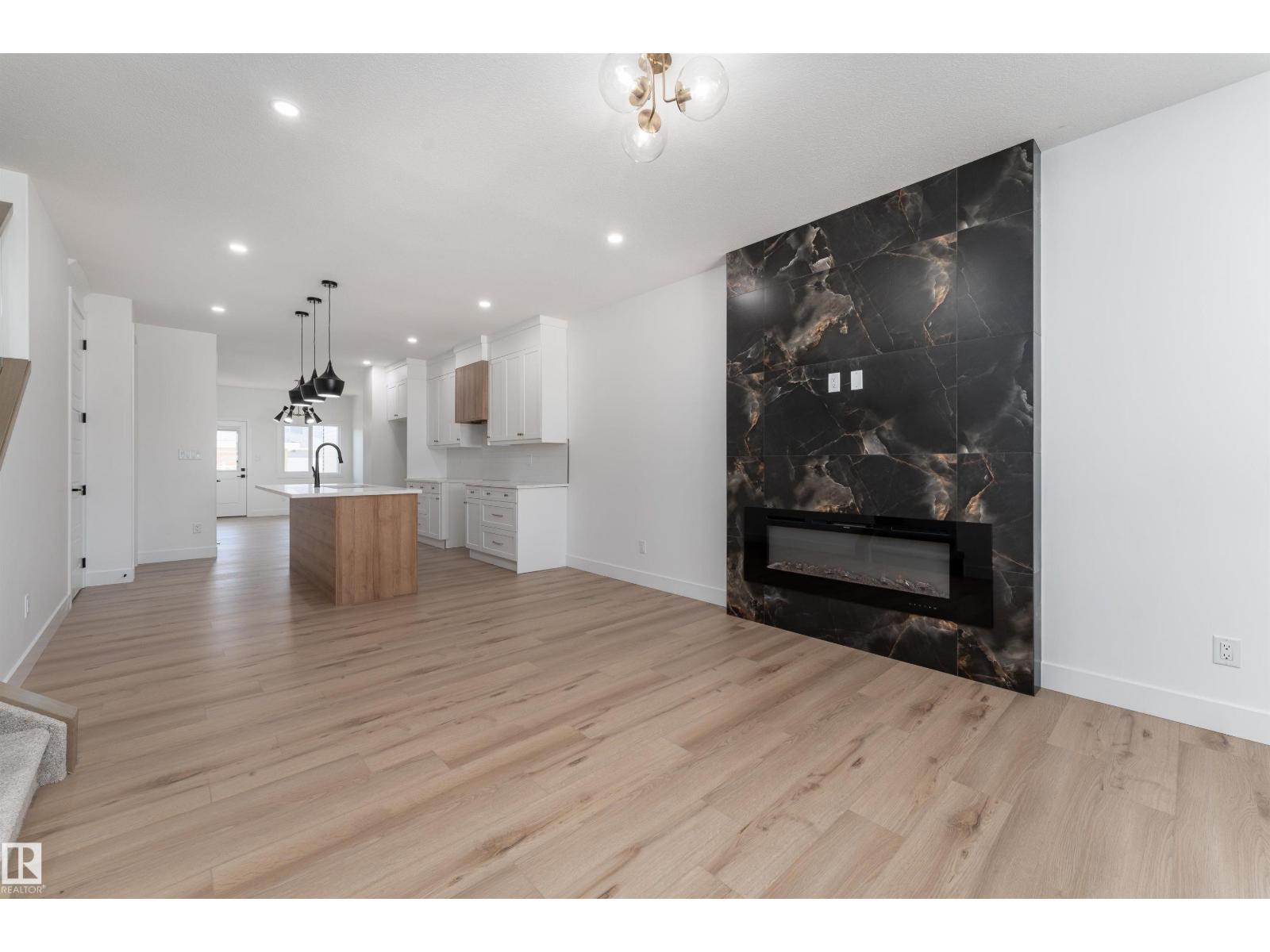 3117 Magpie Wy Nw, Edmonton, Alberta  T5S 0V3 - Photo 6 - E4467505