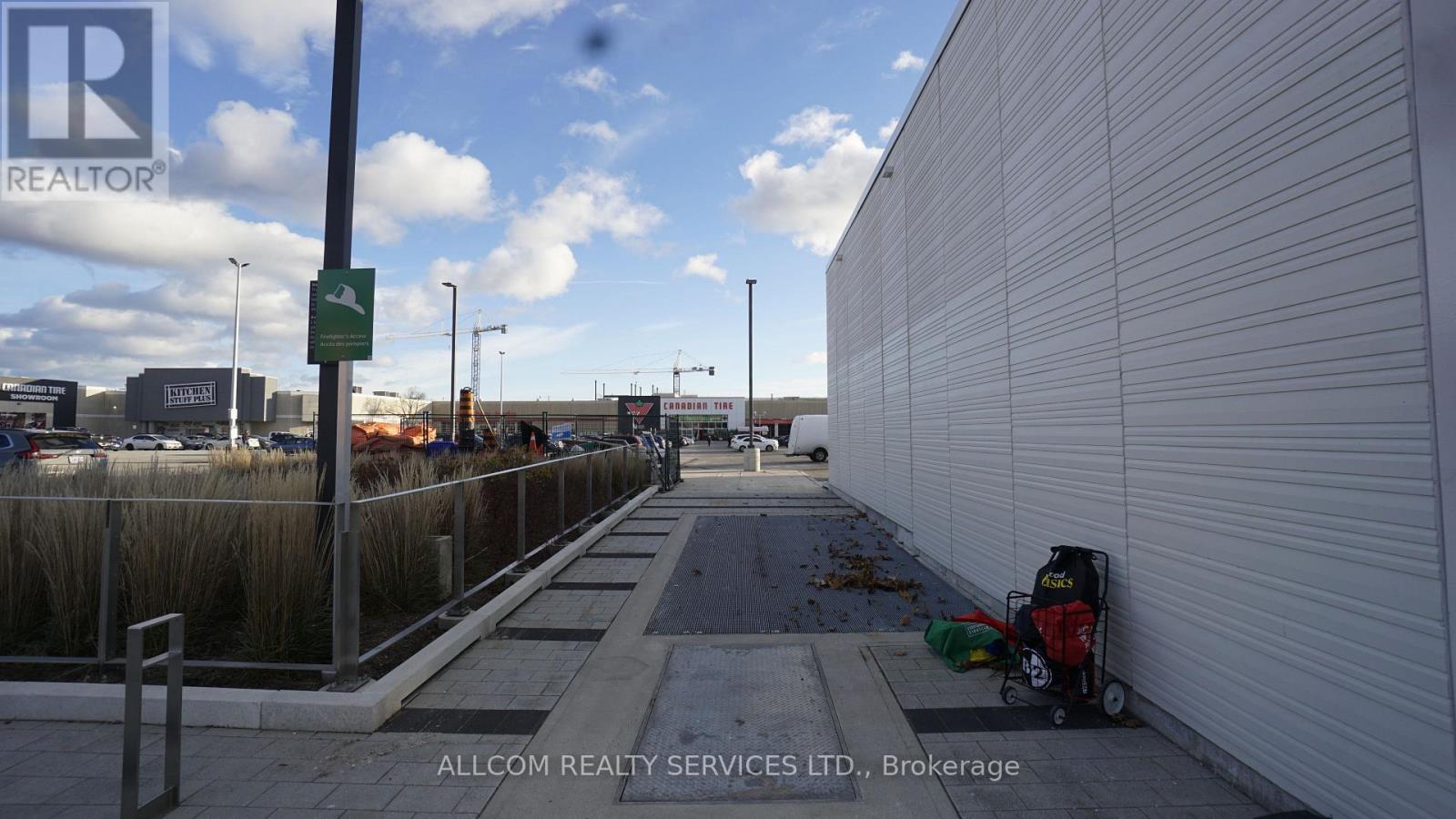 876 Eglinton Avenue E, Toronto, Ontario  M4G 2L1 - Photo 18 - C12612920