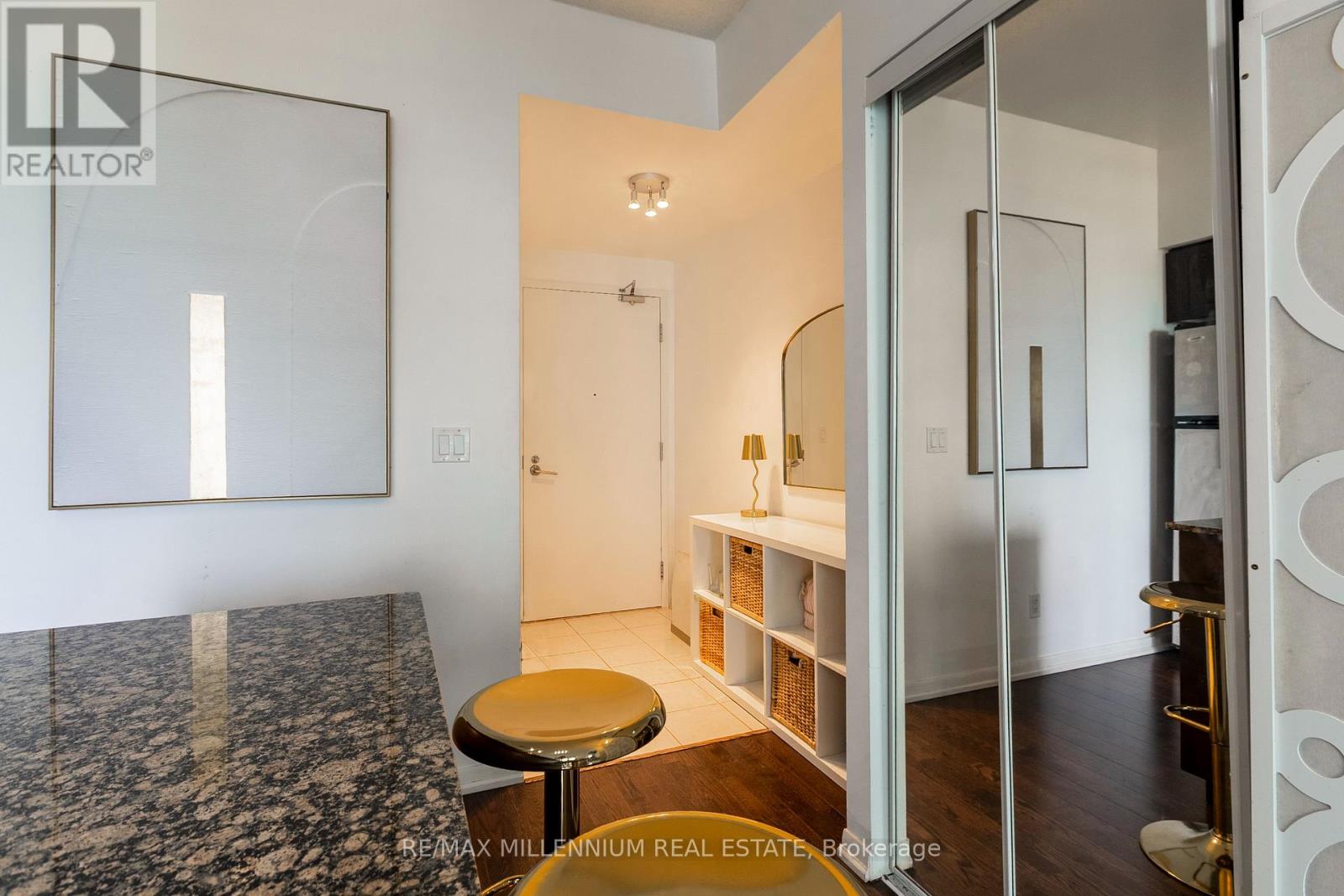 712 - 215 Fort York Boulevard, Toronto, Ontario  M5V 4A2 - Photo 14 - C12612986