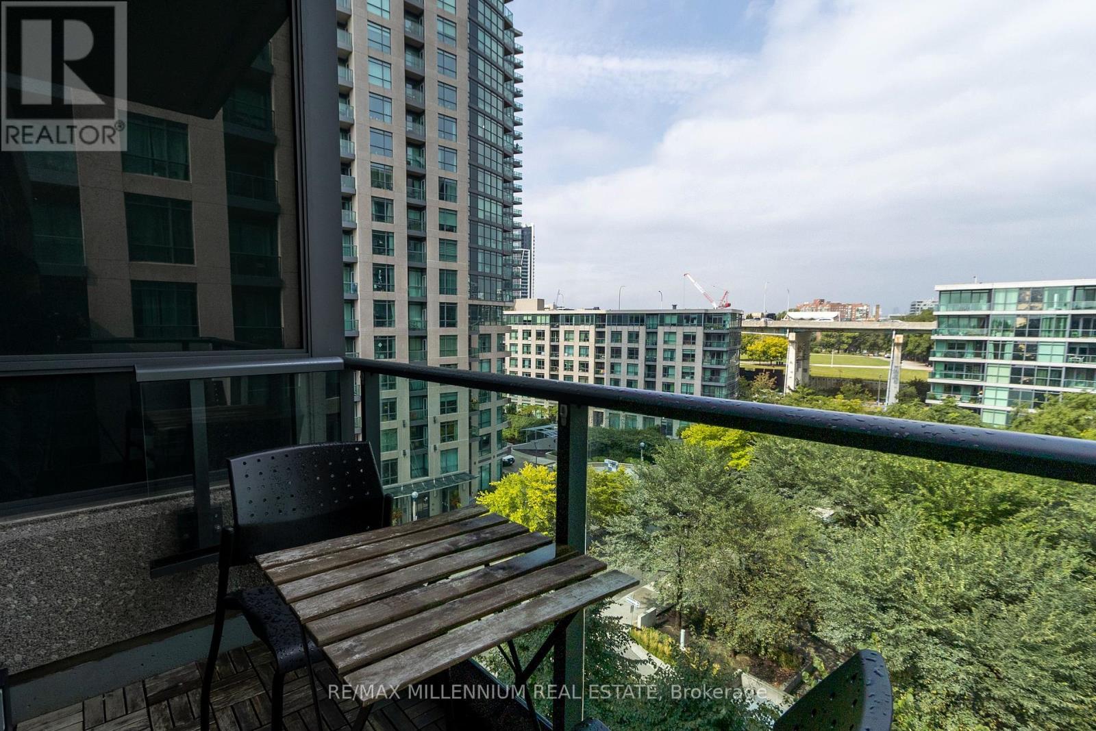 712 - 215 Fort York Boulevard, Toronto, Ontario  M5V 4A2 - Photo 15 - C12612986