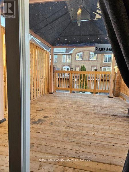 105 - 2 Hedge End Road, Toronto, Ontario  M1B 5Z8 - Photo 5 - E12612878