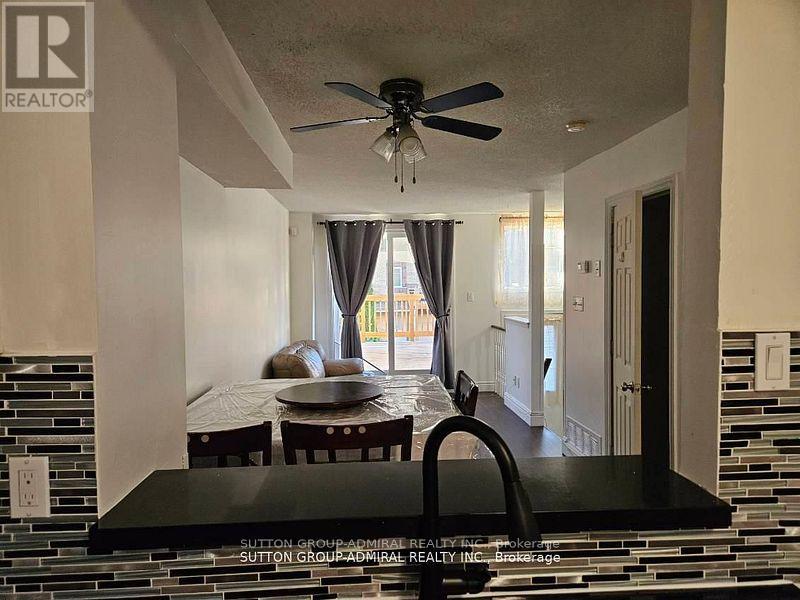 105 - 2 Hedge End Road, Toronto, Ontario  M1B 5Z8 - Photo 8 - E12612878