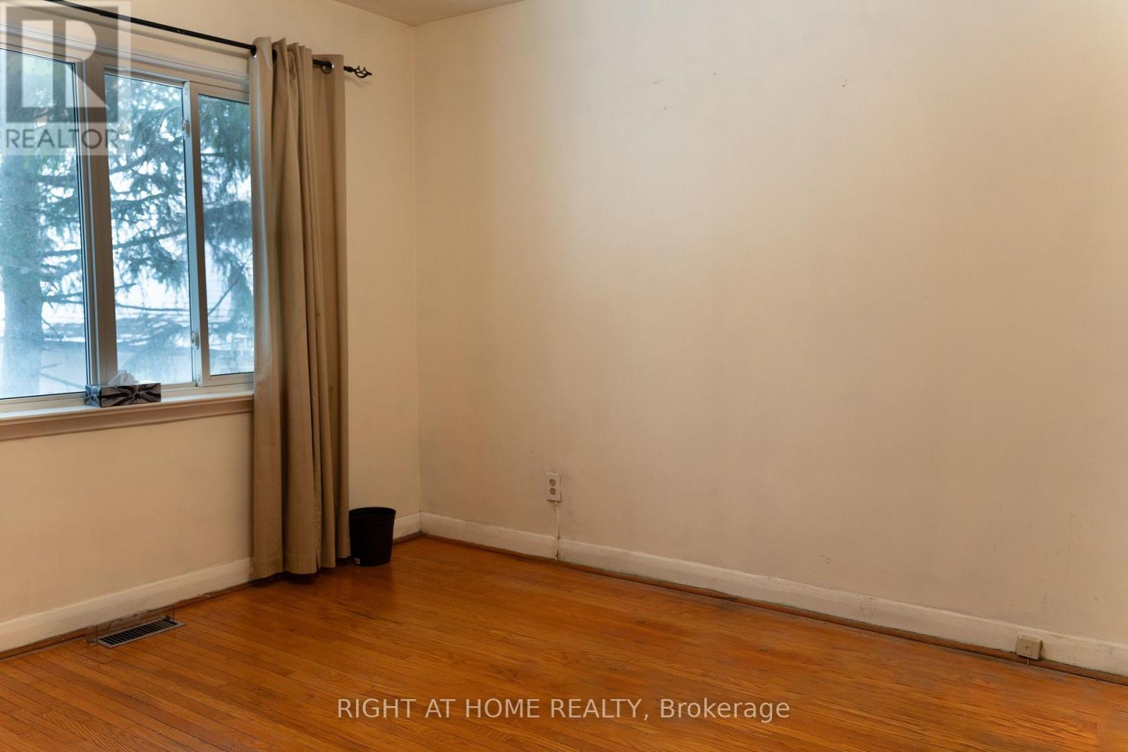 9 Sylla Avenue, Toronto, Ontario  M1R 4W5 - Photo 19 - E12612906