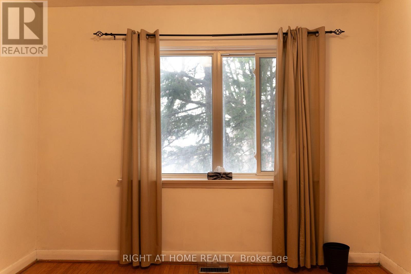 9 Sylla Avenue, Toronto, Ontario  M1R 4W5 - Photo 20 - E12612906