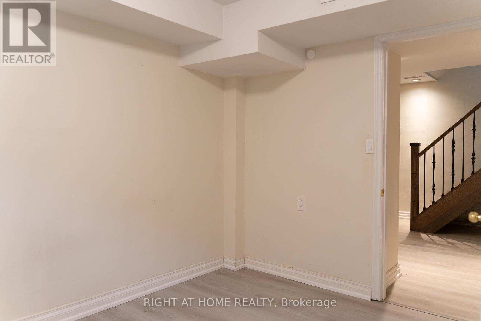 9 Sylla Avenue, Toronto, Ontario  M1R 4W5 - Photo 25 - E12612906