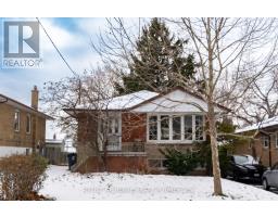 9 SYLLA AVENUE, Toronto, Ontario