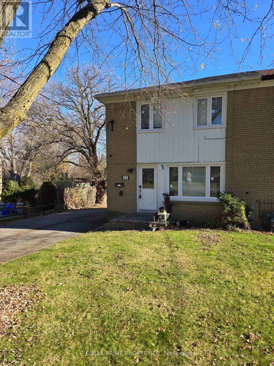 11 ELIZABETH STREET, Markham, Ontario