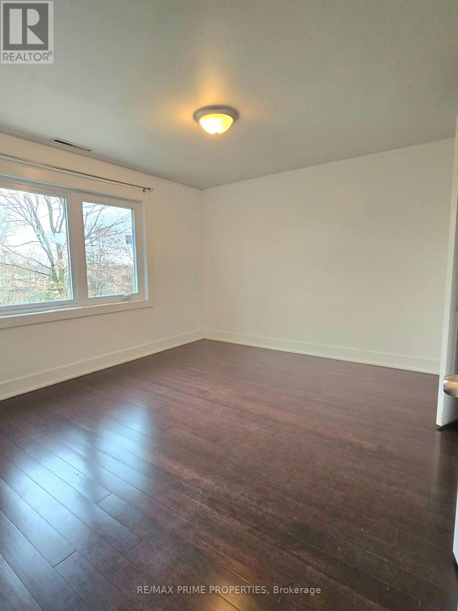 11 Elizabeth Street, Markham, Ontario  L3P 2B3 - Photo 12 - N12612930