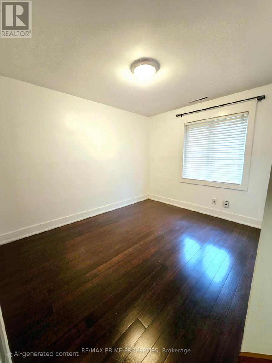 11 Elizabeth Street, Markham, Ontario  L3P 2B3 - Photo 13 - N12612930