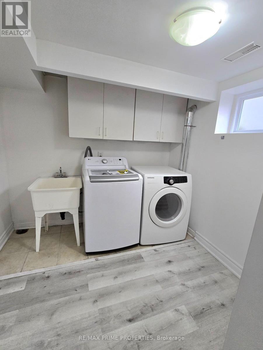 11 Elizabeth Street, Markham, Ontario  L3P 2B3 - Photo 18 - N12612930