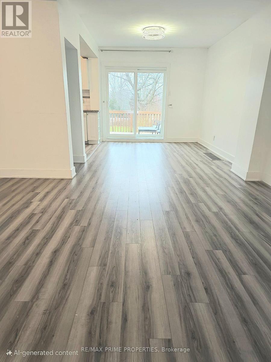 11 Elizabeth Street, Markham, Ontario  L3P 2B3 - Photo 6 - N12612930