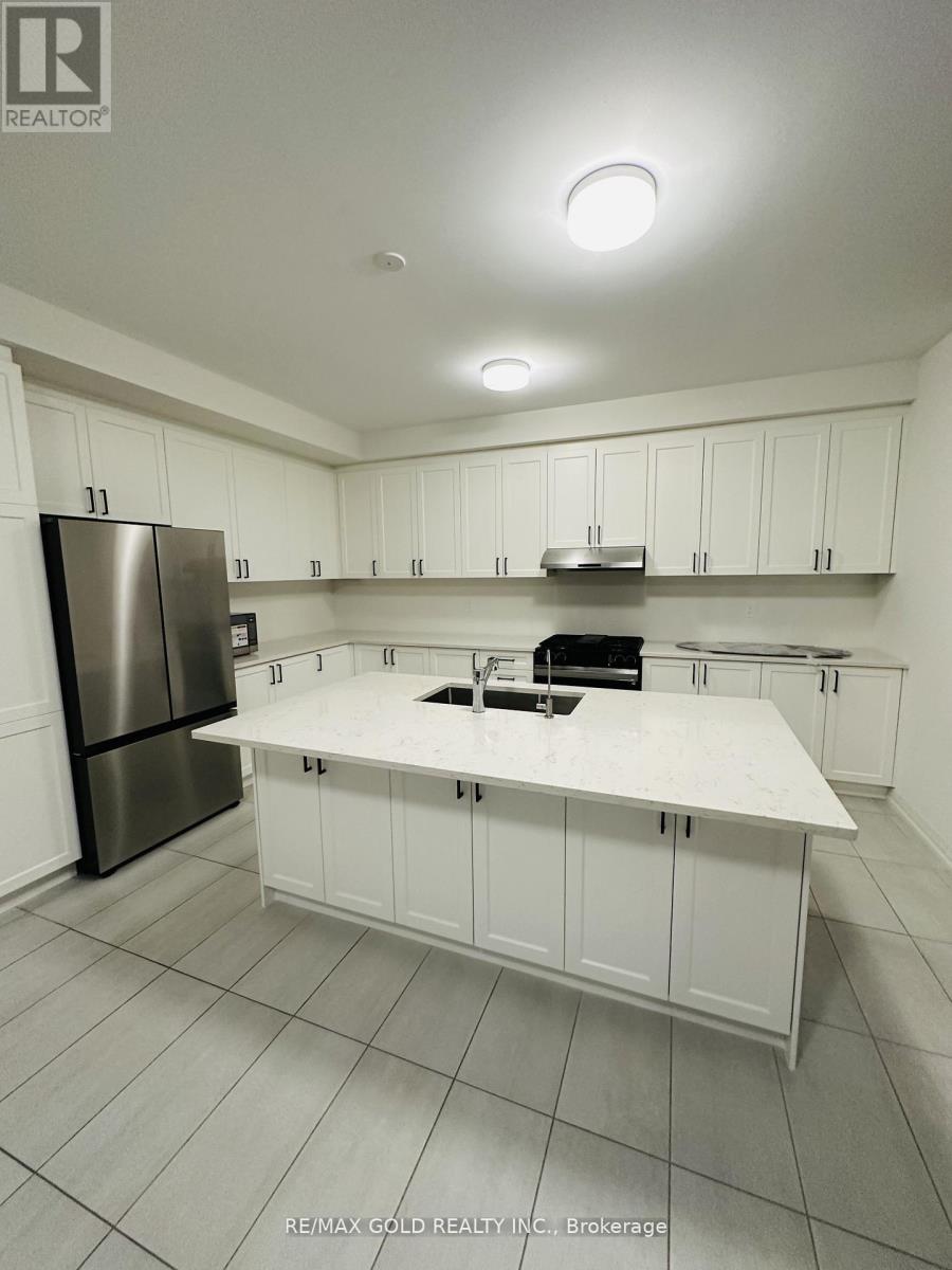 5 Bluebird Boulevard, Adjala-Tosorontio (Colgan), Ontario  L0G 1W0 - Photo 6 - N12612952