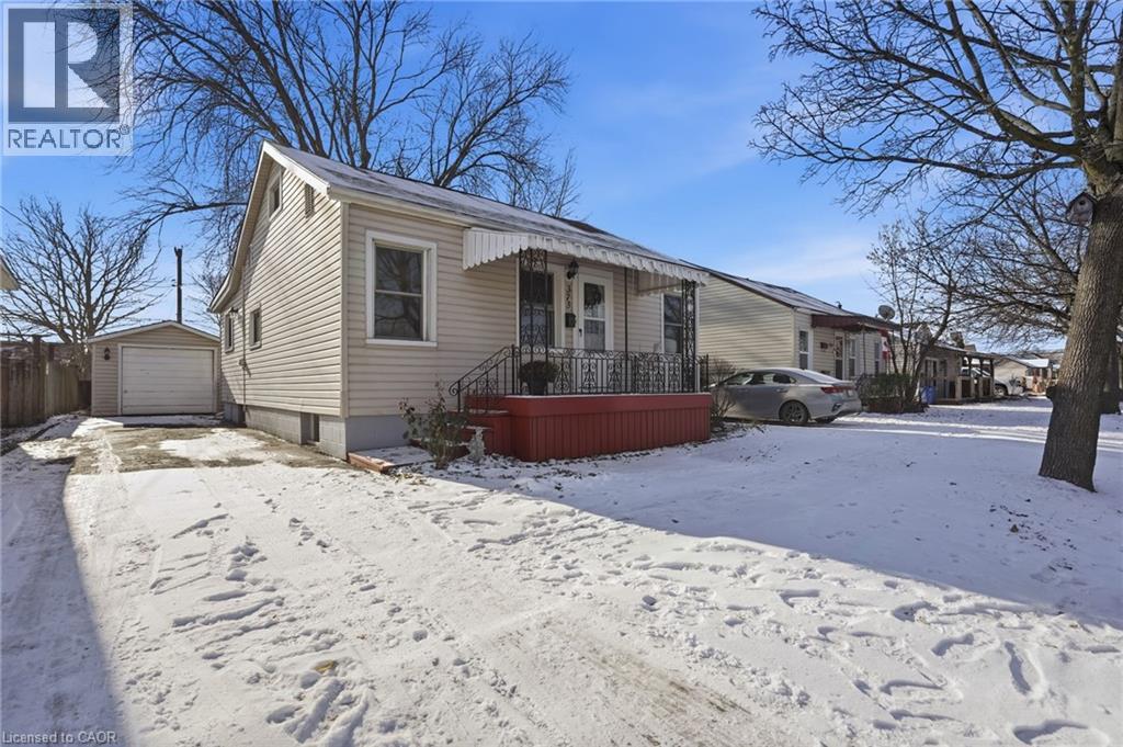 373 Simpson Avenue, Welland, Ontario  L3B 4Z1 - Photo 3 - 40793040