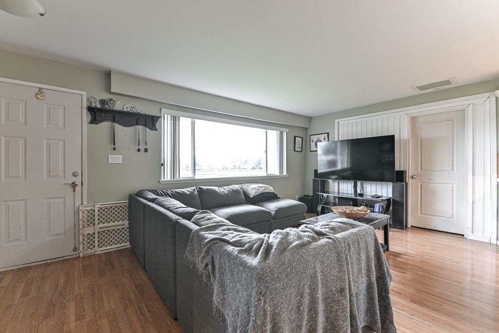 2561 Ross Road, Abbotsford, British Columbia  V4X 1J3 - Photo 10 - R3071780