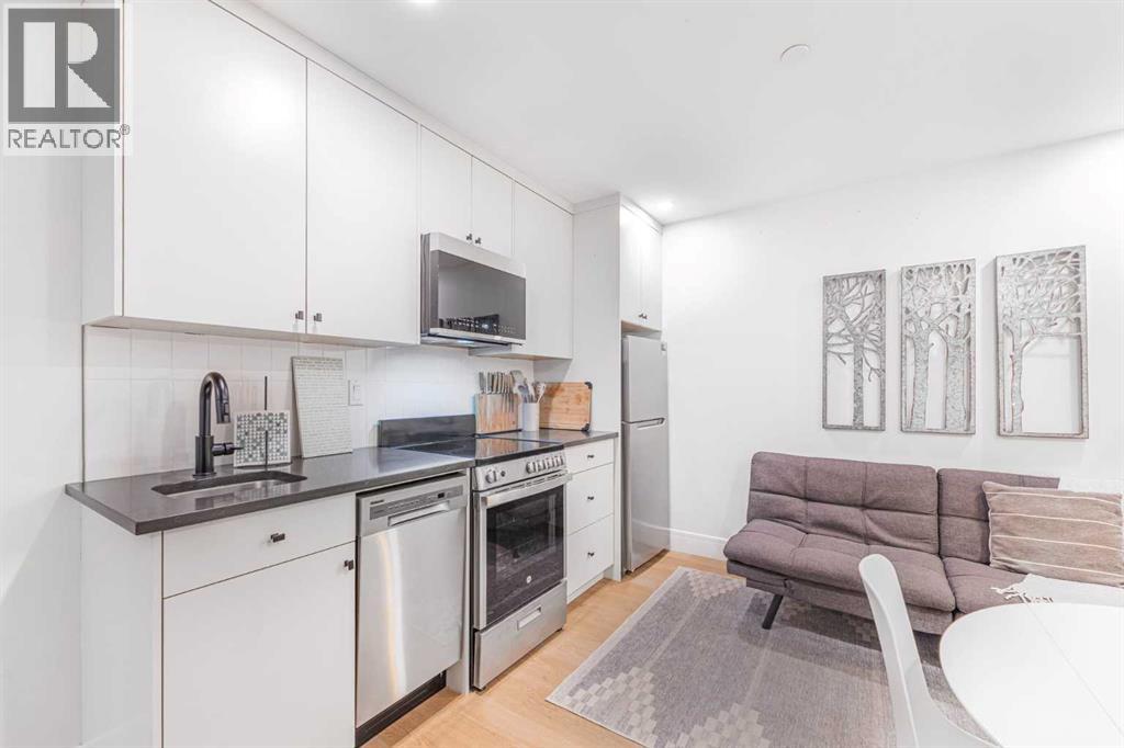 3, 1405 1st Avenue, Canmore, Alberta  T1W 1M5 - Photo 34 - A2253065