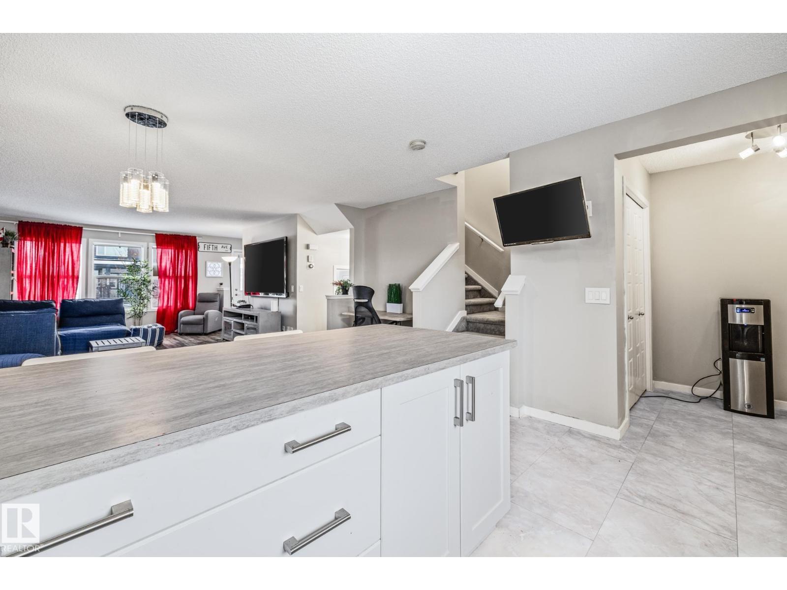 384 Charlesworth Dr Sw, Edmonton, Alberta T6X 2G5 - Photo 8 - E4467521