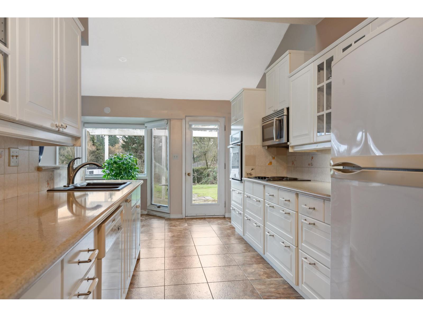 8058 Glover Road, Langley, British Columbia  V1M 3S3 - Photo 9 - R3072944