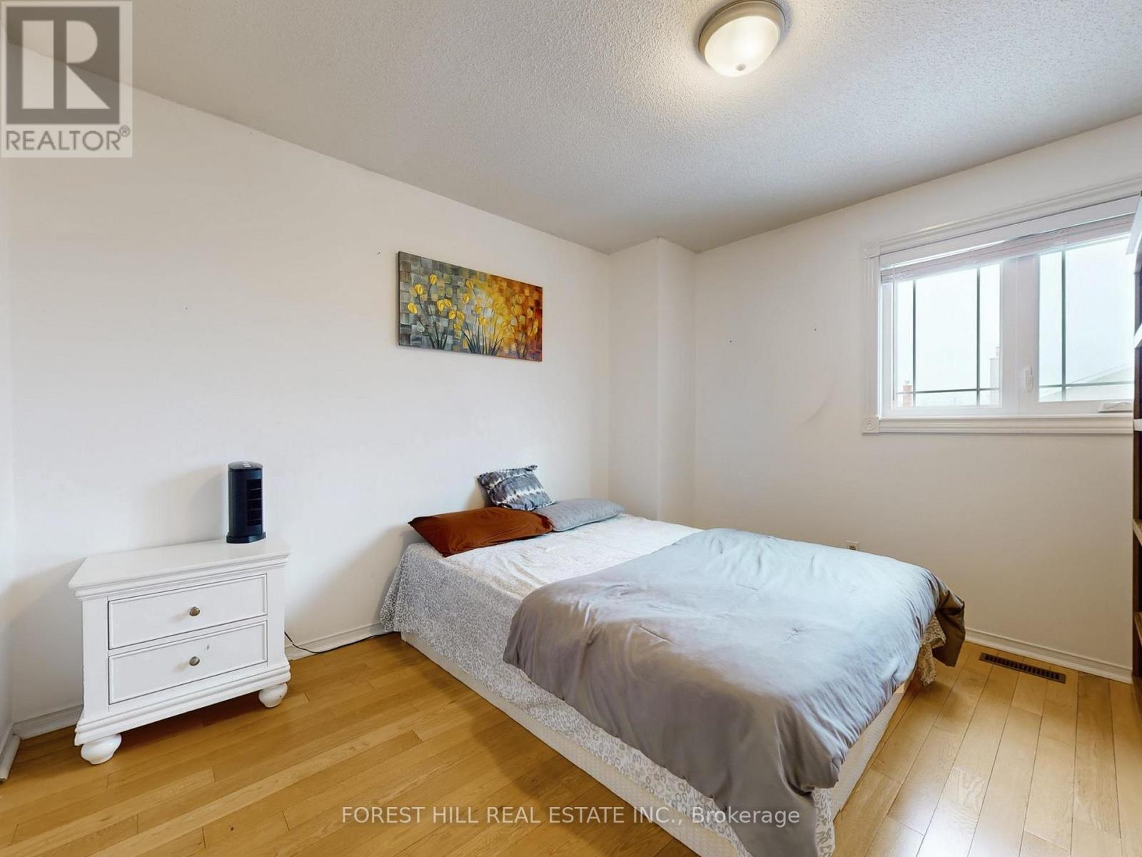 1631 Meadowfield Crescent, Mississauga, Ontario  L5M 4T5 - Photo 21 - W12612892