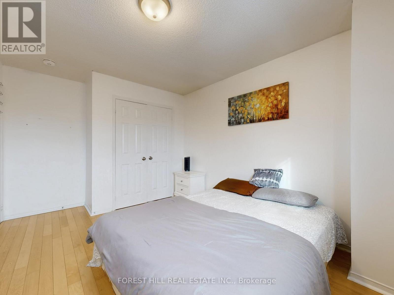 1631 Meadowfield Crescent, Mississauga, Ontario  L5M 4T5 - Photo 22 - W12612892