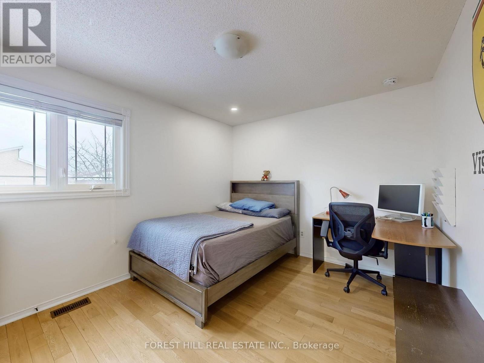 1631 Meadowfield Crescent, Mississauga, Ontario  L5M 4T5 - Photo 23 - W12612892