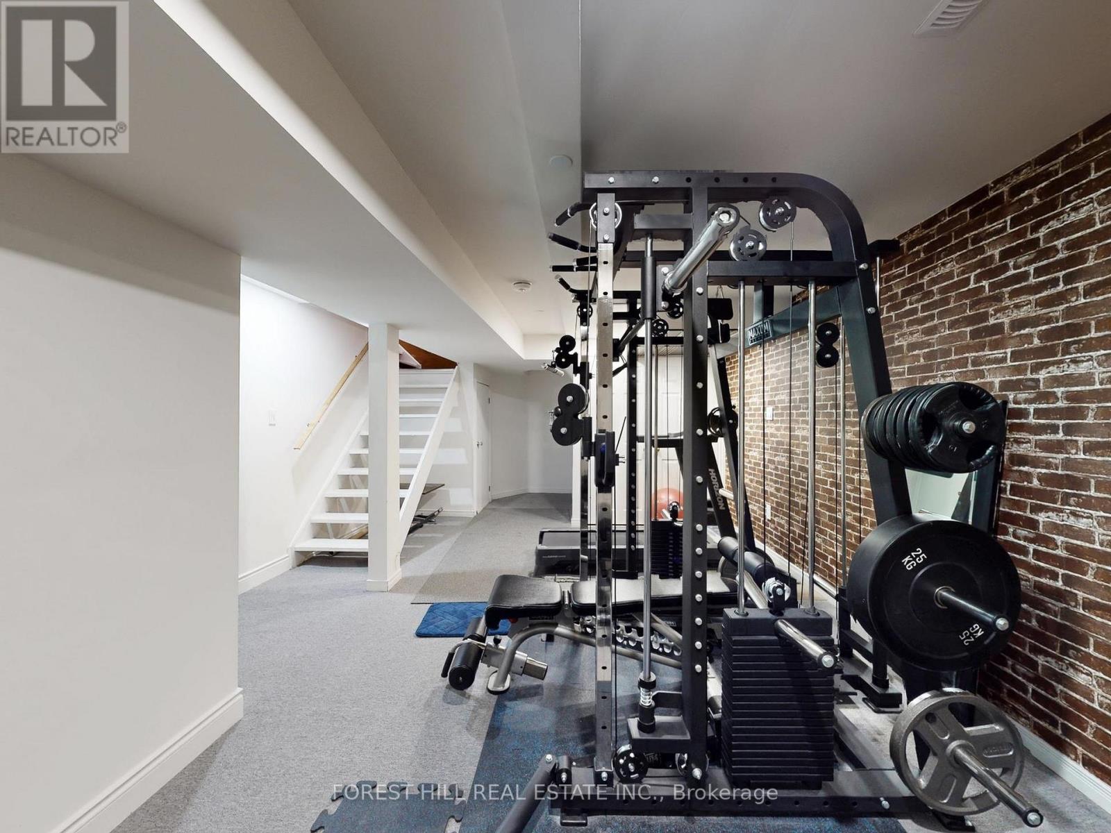 1631 Meadowfield Crescent, Mississauga, Ontario  L5M 4T5 - Photo 28 - W12612892