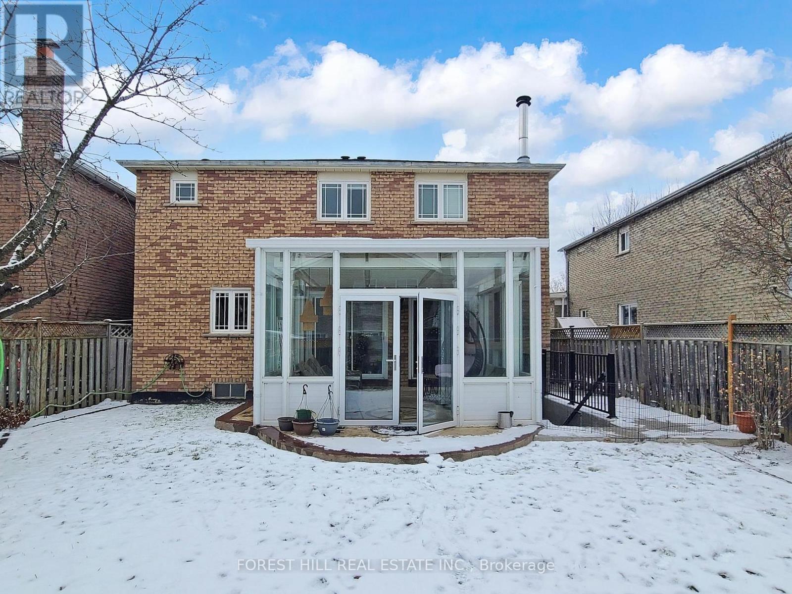 1631 Meadowfield Crescent, Mississauga, Ontario  L5M 4T5 - Photo 35 - W12612892