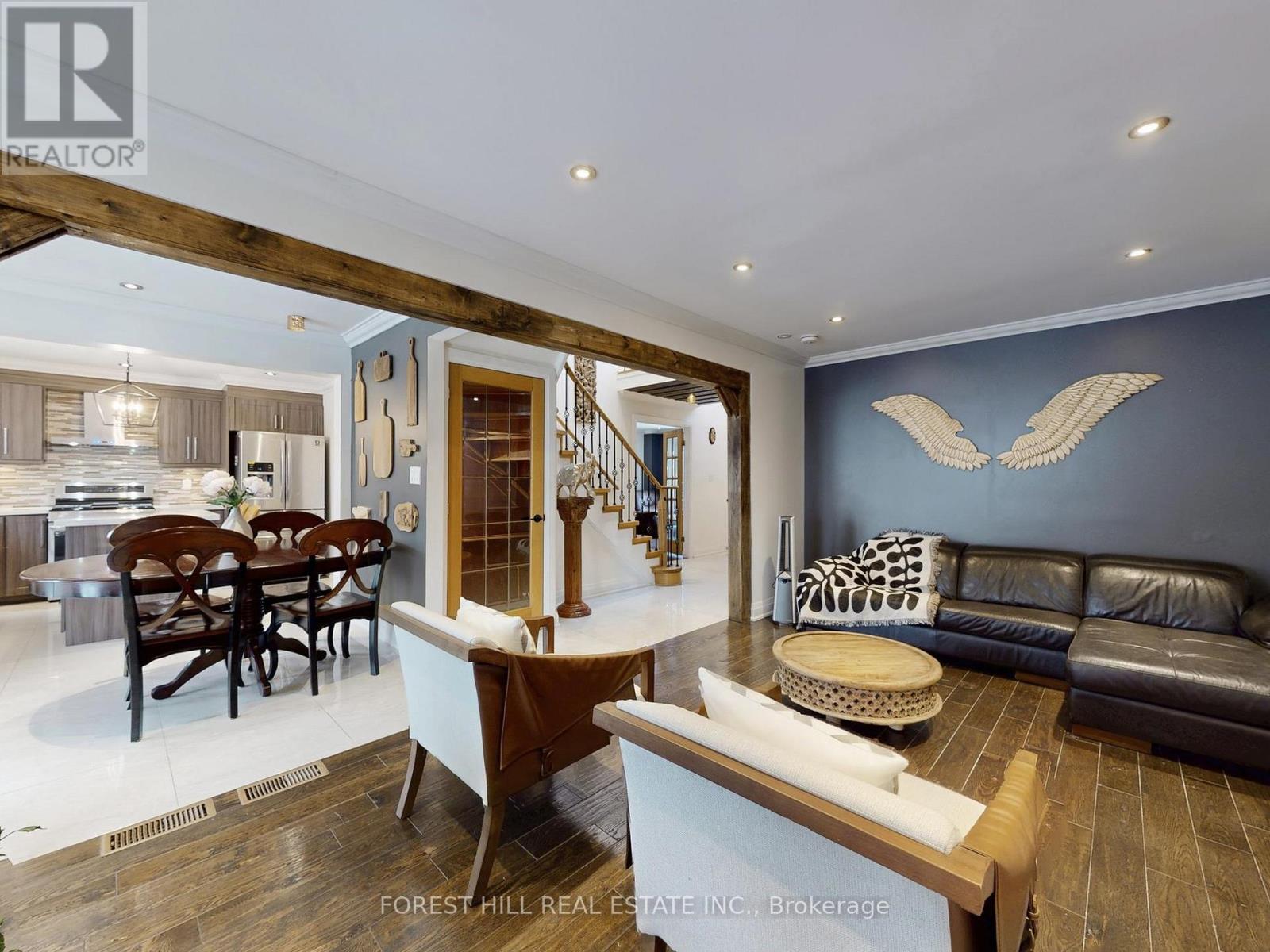 1631 Meadowfield Crescent, Mississauga, Ontario  L5M 4T5 - Photo 8 - W12612892