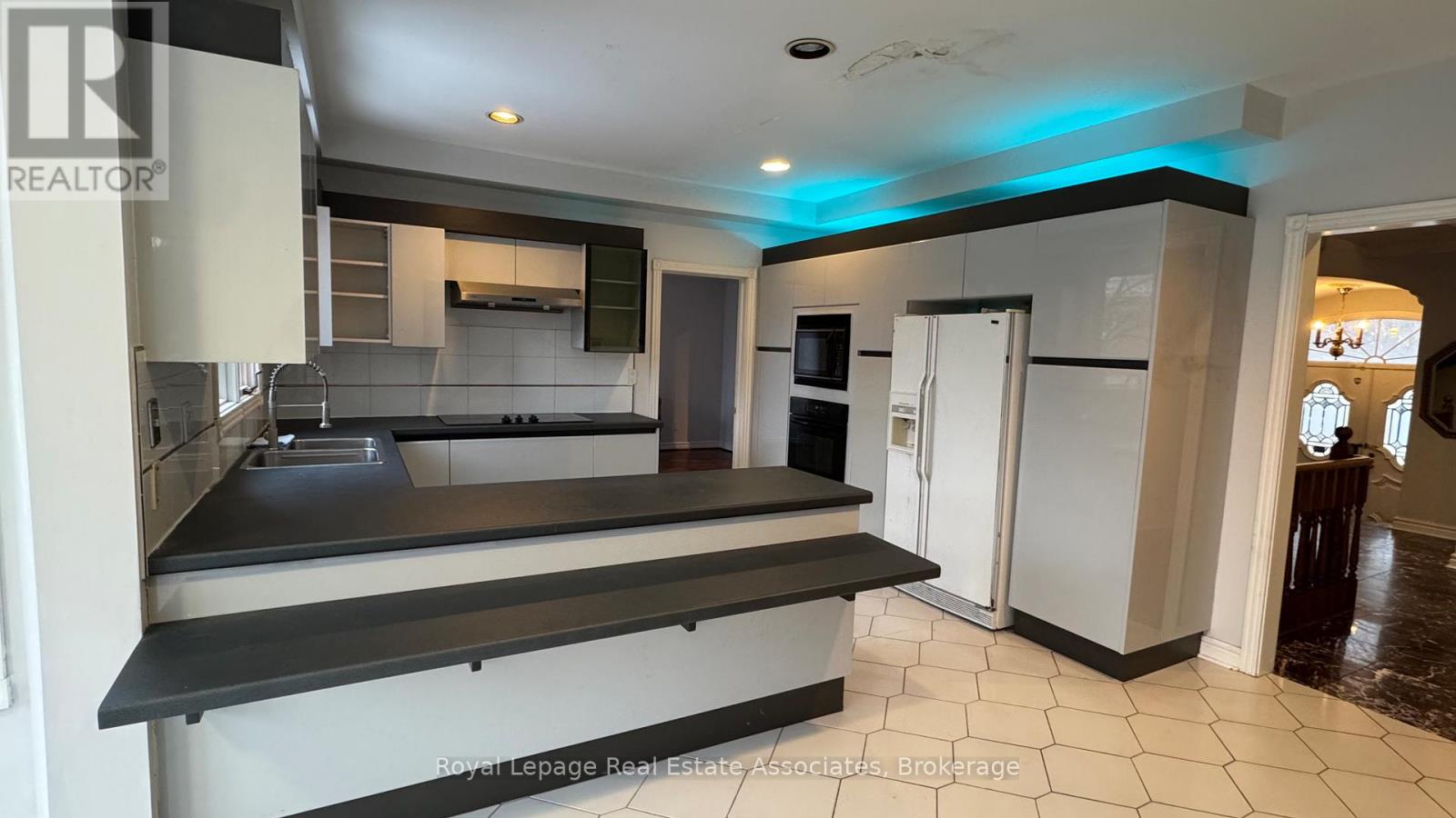 2501 Mississauga Road, Mississauga, Ontario  L5H 4G9 - Photo 4 - W12612898