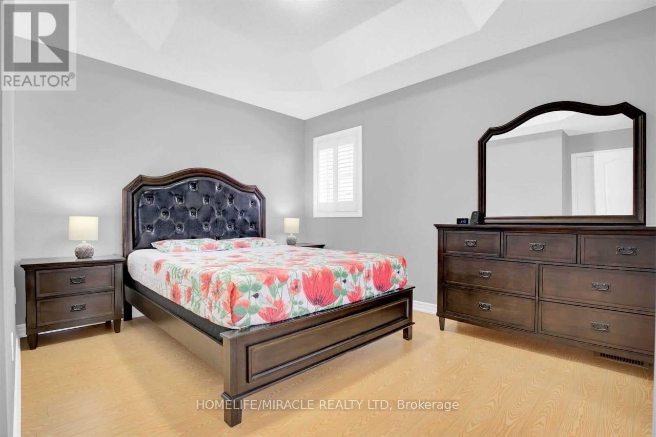 Upper - 51 Connolly Crescent, Brampton, Ontario  L6R 0G9 - Photo 29 - W12612956