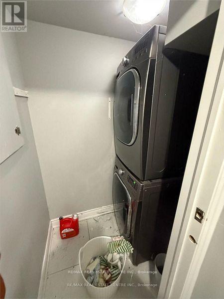 Basement - 54 Clipstone Court, Brampton (Brampton West), Ontario  L6X 4J5 - Photo 6 - W12612982