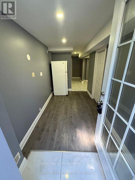 Basement - 54 Clipstone Court, Brampton (Brampton West), Ontario  L6X 4J5 - Photo 8 - W12612982
