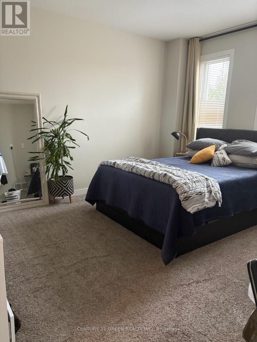 # 57 - 902 West Village Square, London North, Ontario  N6H 0J7 - Photo 13 - X12612904