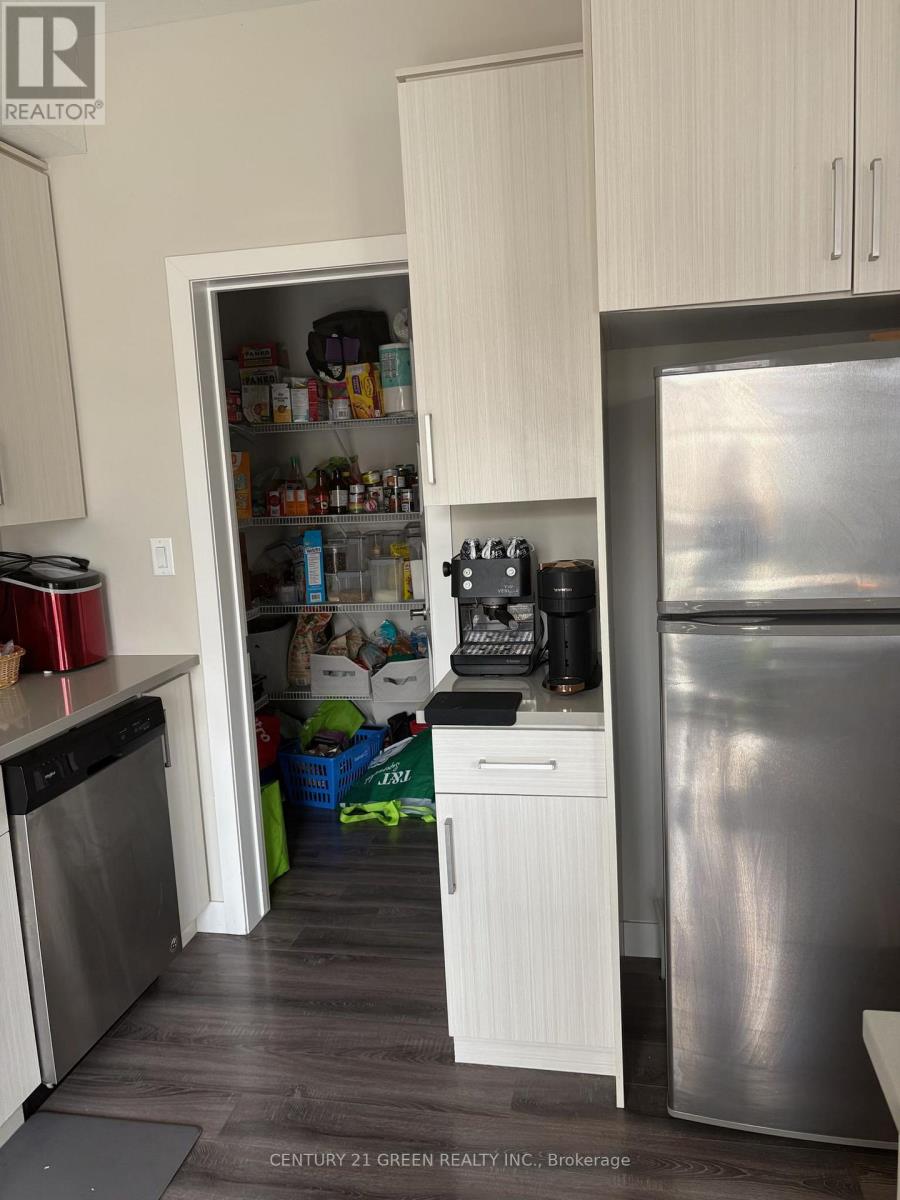 # 57 - 902 West Village Square, London North, Ontario  N6H 0J7 - Photo 7 - X12612904