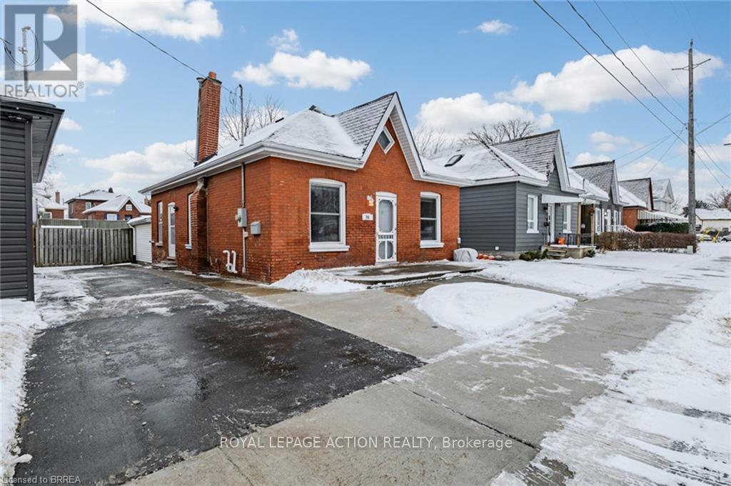 96 Emilie Street, Brantford, Ontario  N3S 1T2 - Photo 3 - X12612978