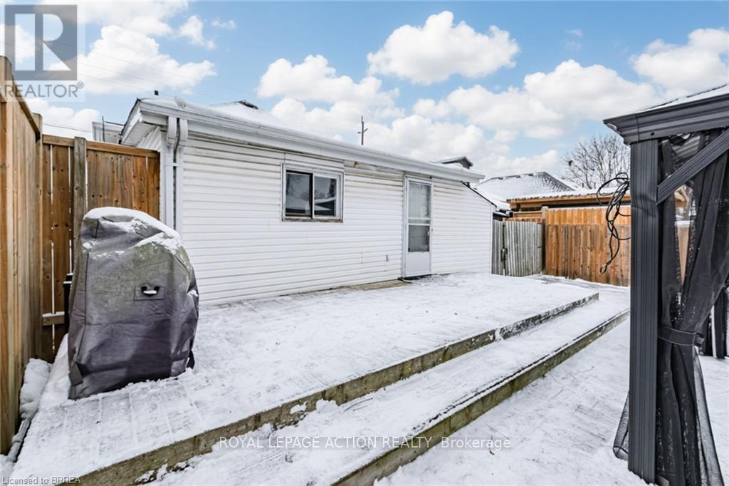 96 Emilie Street, Brantford, Ontario  N3S 1T2 - Photo 30 - X12612978